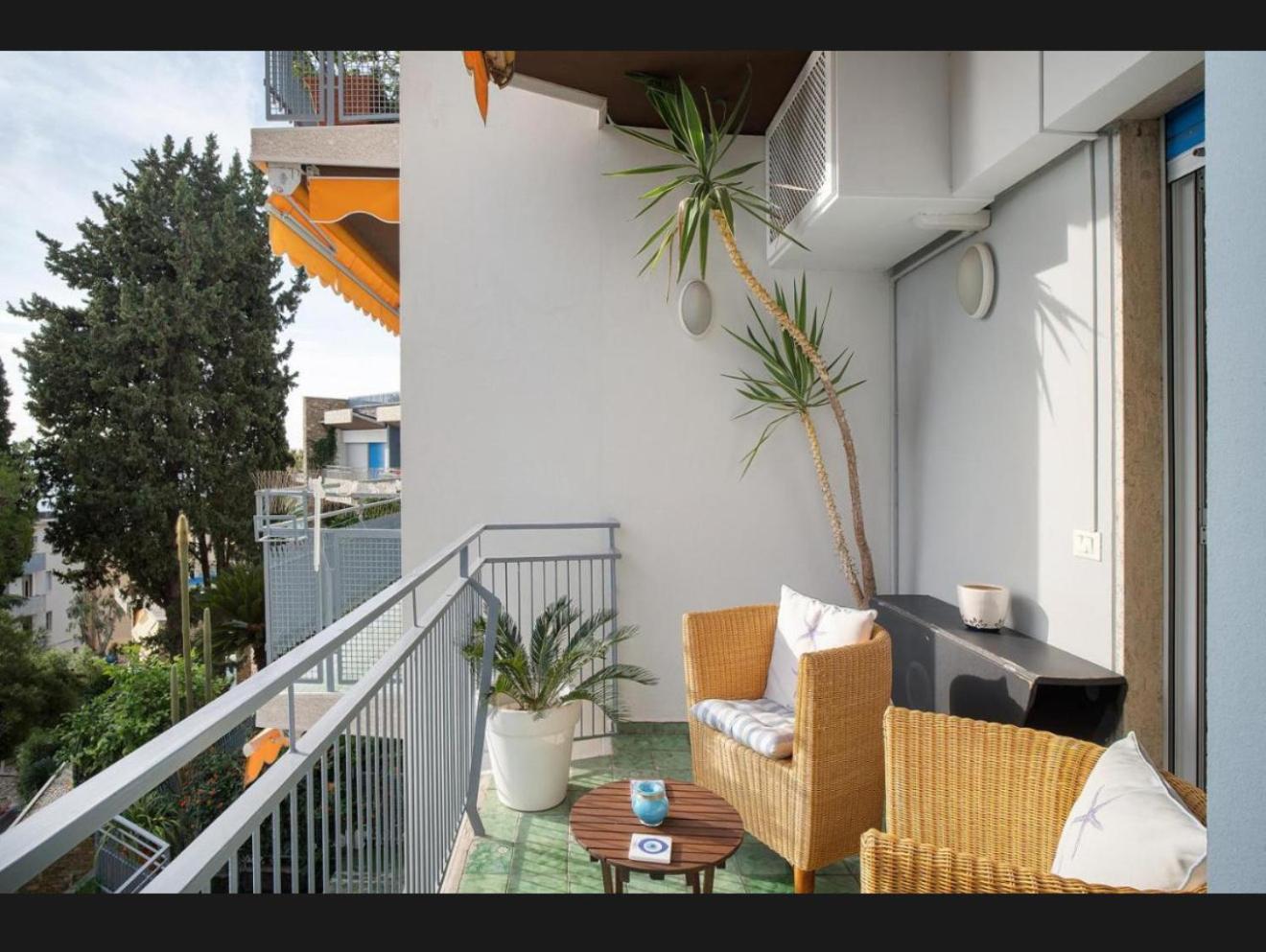 Mamariviera Home Holidays Sanremo - Casa Vista Mare Con Piscina Exterior foto